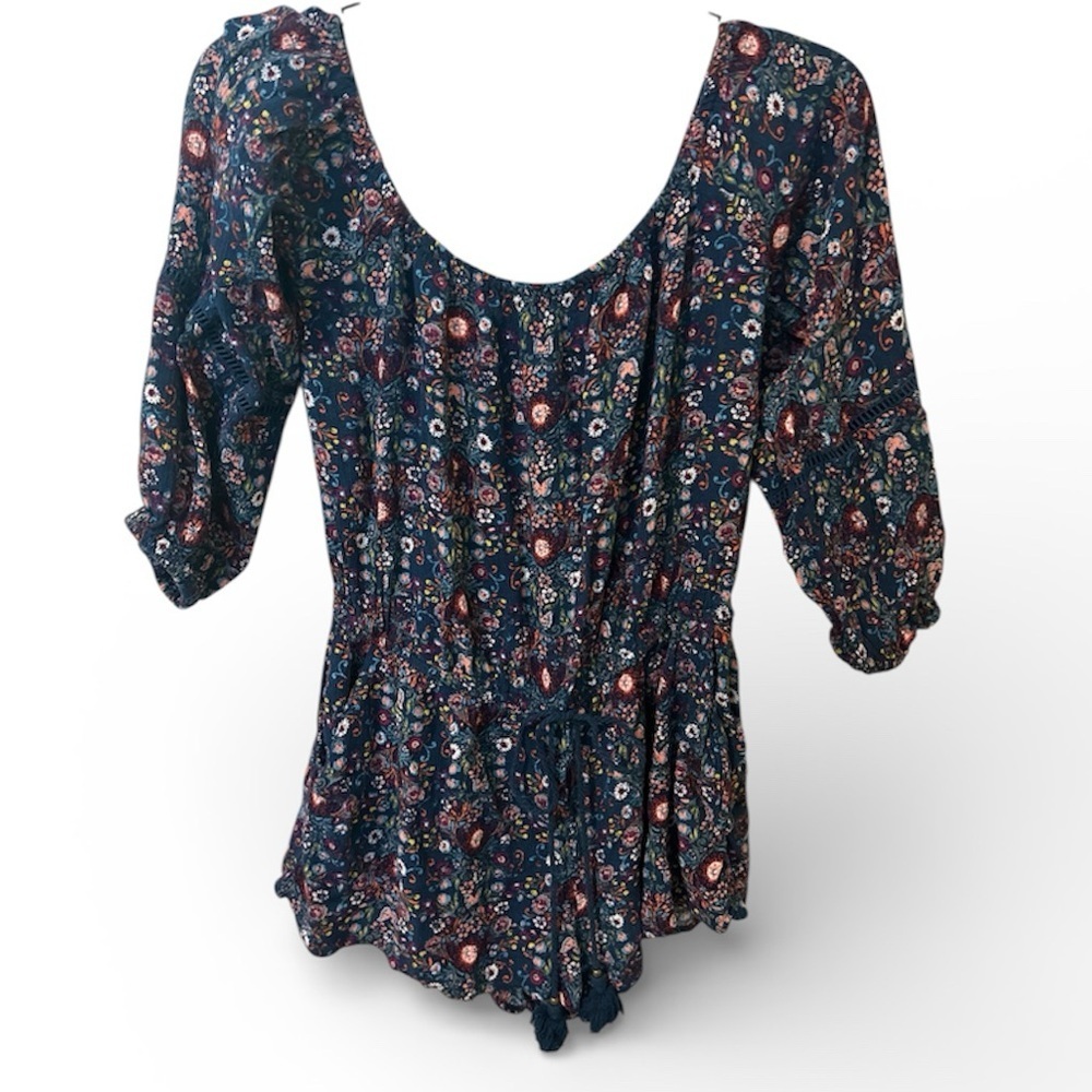 Mossimo Floral Romper Scoop Neck Boho Tie Waist Size Medium